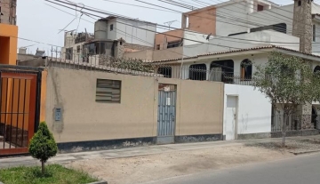 Terreno Residencial, Alt. Cdra 12 Los Fresnos, Urb. La Capilla