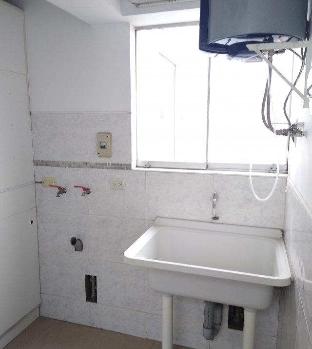 160054-17.jpg