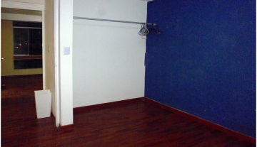 179318-04.jpg